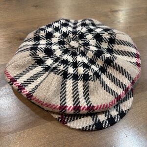 Burberry newsboy hat